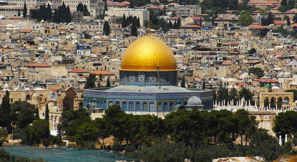 مجلس الوزراء يرفع علاوة غلاء المعيشة للعاملين بأوقاف القدس 70 ديناراً شهرياً