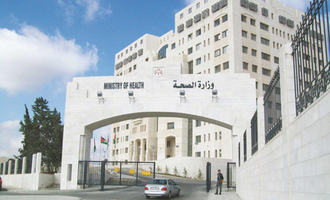 الصحة: إجراء عمليات غسيل كلوي لمصابي تسمم الخمور الملوثة الصحة: إجراء عمليات غسيل كلوي لمصابي تسمم الخمور الملوثة