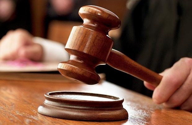 نائب عام عمّان يتسلم قائمة بـ33 شخصًا يمارسون الصحافة دون صفة نائب عام عمّان يتسلم قائمة بـ33 شخصًا يمارسون الصحافة دون صفة