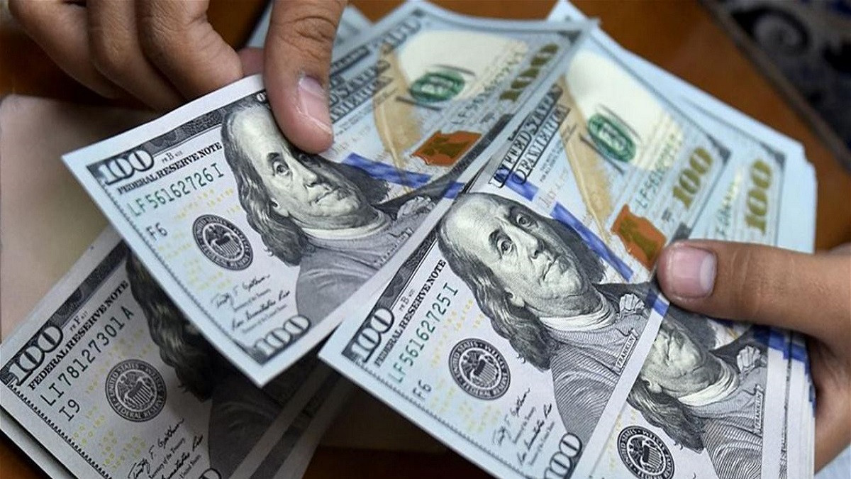 الحكومة تقترض 400 مليون دولار عبر طرح سندات بالدولار الأميركي الحكومة تقترض 400 مليون دولار عبر طرح سندات بالدولار الأميركي