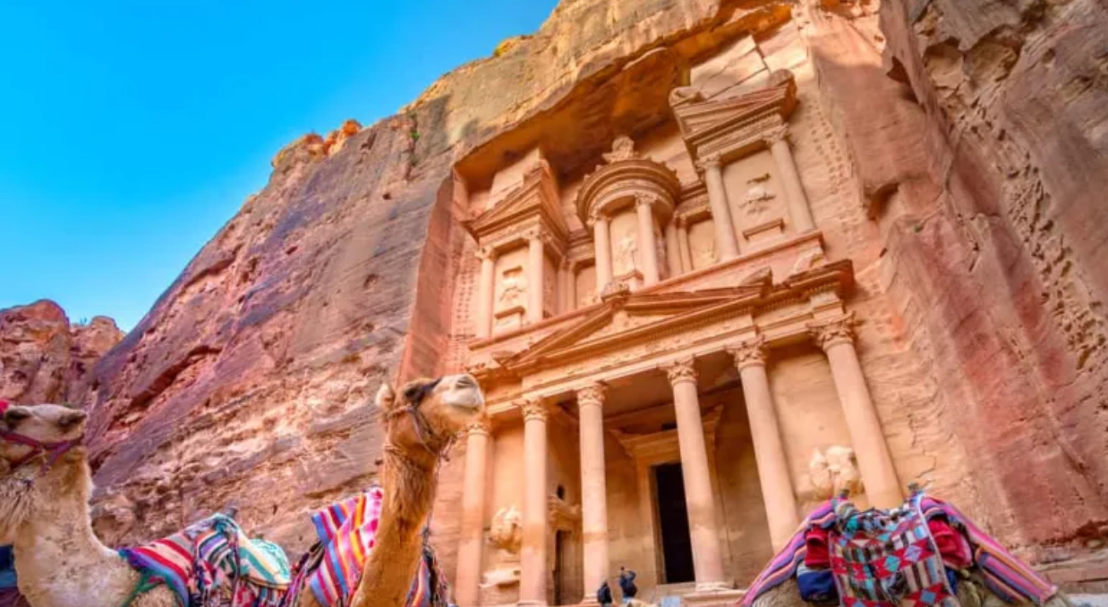 ارتفاع الدخل السياحي في المملكة خلال الخمسة شهور الأولى من عام 2025 بنسبة 15.7%، ليبلغ 3.1 مليار دولار ارتفاع الدخل السياحي في المملكة خلال الخمسة شهور الأولى من عام 2025 بنسبة 15.7%، ليبلغ 3.1 مليار دولار
