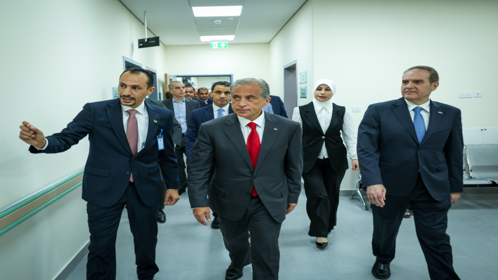 رئيس الوزراء يوعز بالبدء بالمرحلة الثانية من توسعة مستشفى الأميرة إيمان رئيس الوزراء يوعز بالبدء بالمرحلة الثانية من توسعة مستشفى الأميرة إيمان