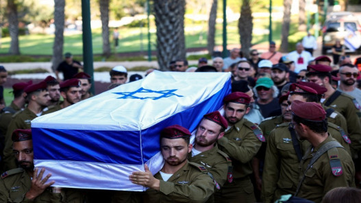 نتنياهو يعلن مقتل 4 جنود إسرائيليين في قطاع غزة نتنياهو يعلن مقتل 4 جنود إسرائيليين في قطاع غزة