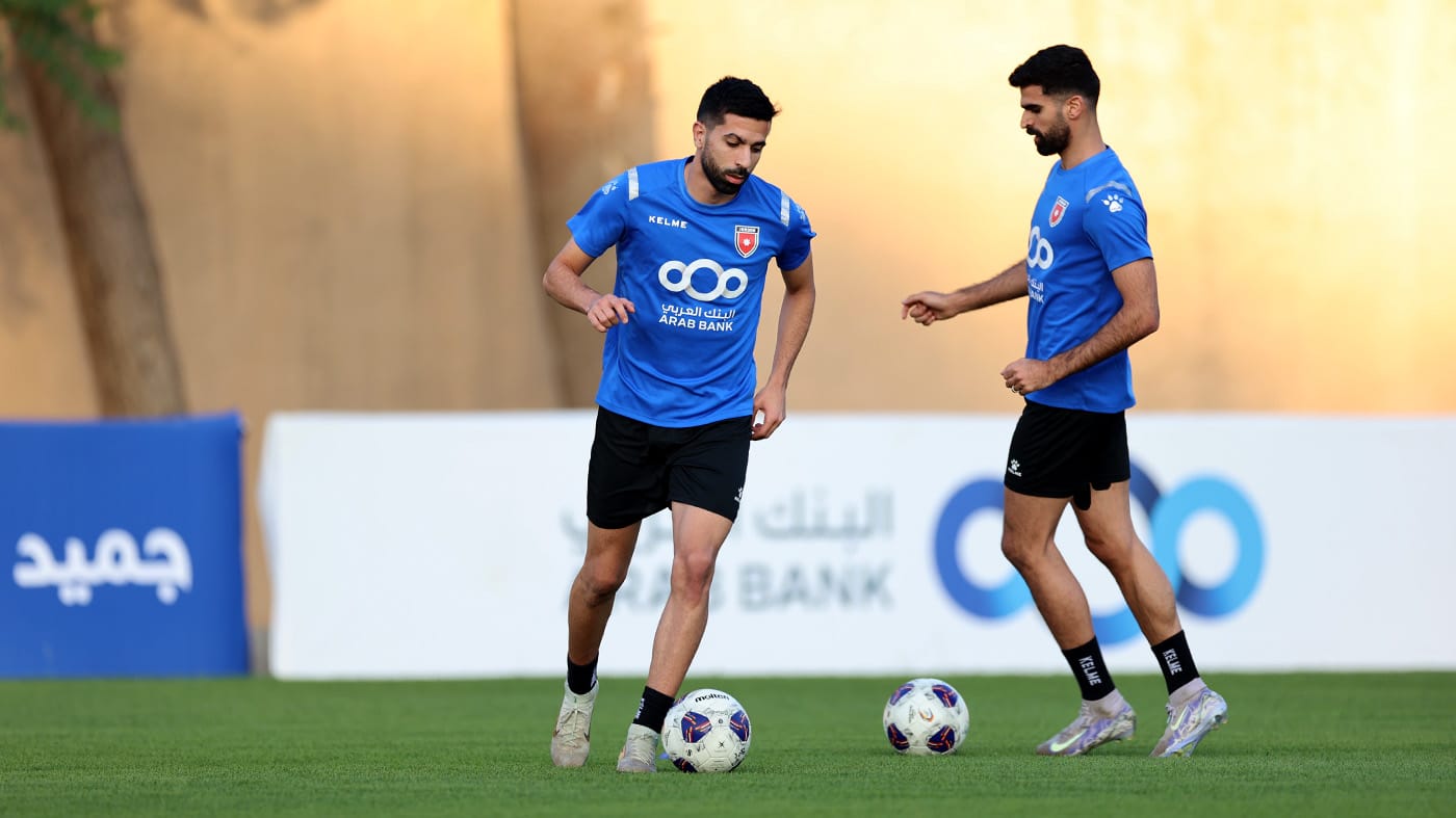 المنتخب الوطني يستأنف تدريباته في عمان استعداداً لمباراة العراق المنتخب الوطني يستأنف تدريباته في عمان استعداداً لمباراة العراق