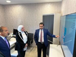 اللوزي: المتكاملة للنقل ملتزمة بتنفيذ توجيهات رئيس الوزراء في تحديث وتعزيز منظومة قطاع النقل العام