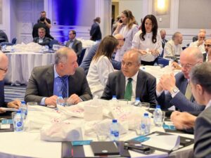 “إنتاج” تعقد جلسة حوارية مع وزير التعليم العالي لبحث مواءمة التعليم مع سوق العمل “إنتاج” تعقد جلسة حوارية مع وزير التعليم العالي لبحث مواءمة التعليم مع سوق العمل