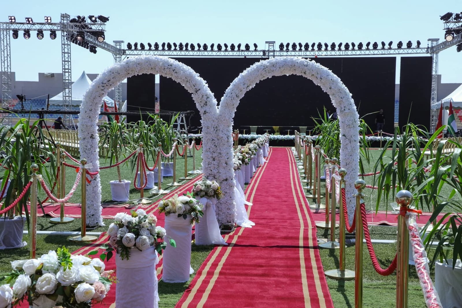 د. الحياري يتفقد الترتيبات النهائية لحفل تخريج الفوج السابع والعشرين من طلبة الجامعة الهاشمية