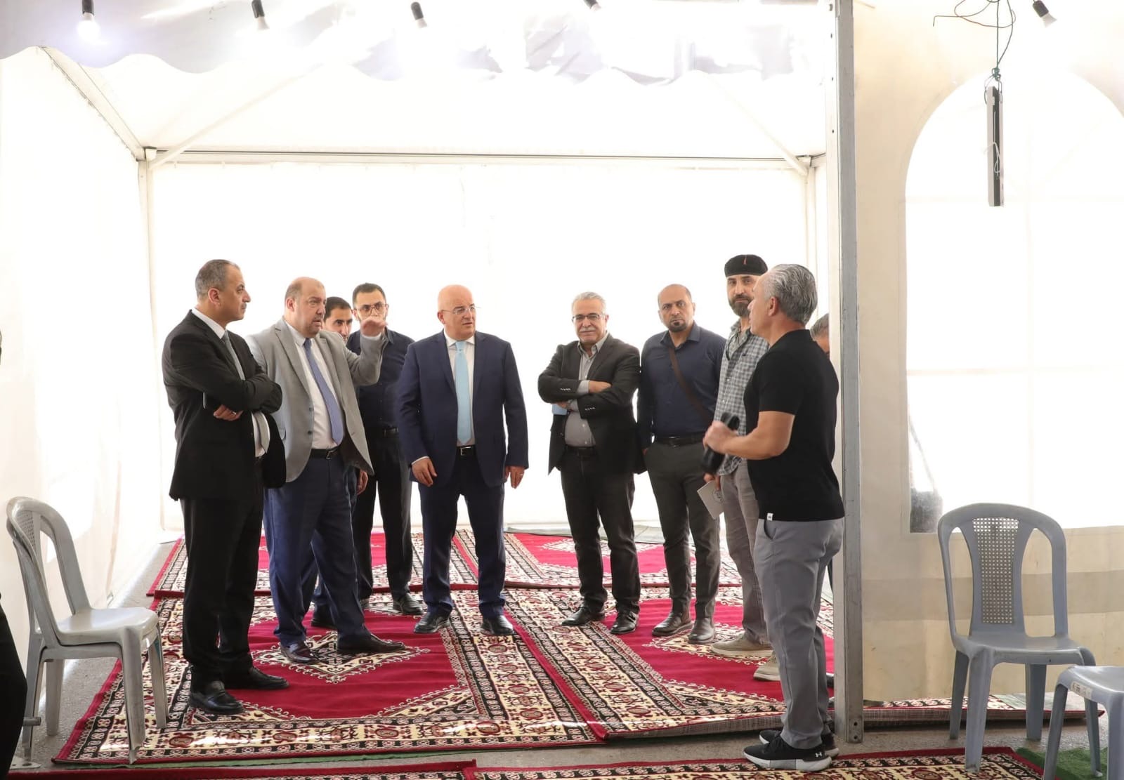 د. الحياري يتفقد الترتيبات النهائية لحفل تخريج الفوج السابع والعشرين من طلبة الجامعة الهاشمية