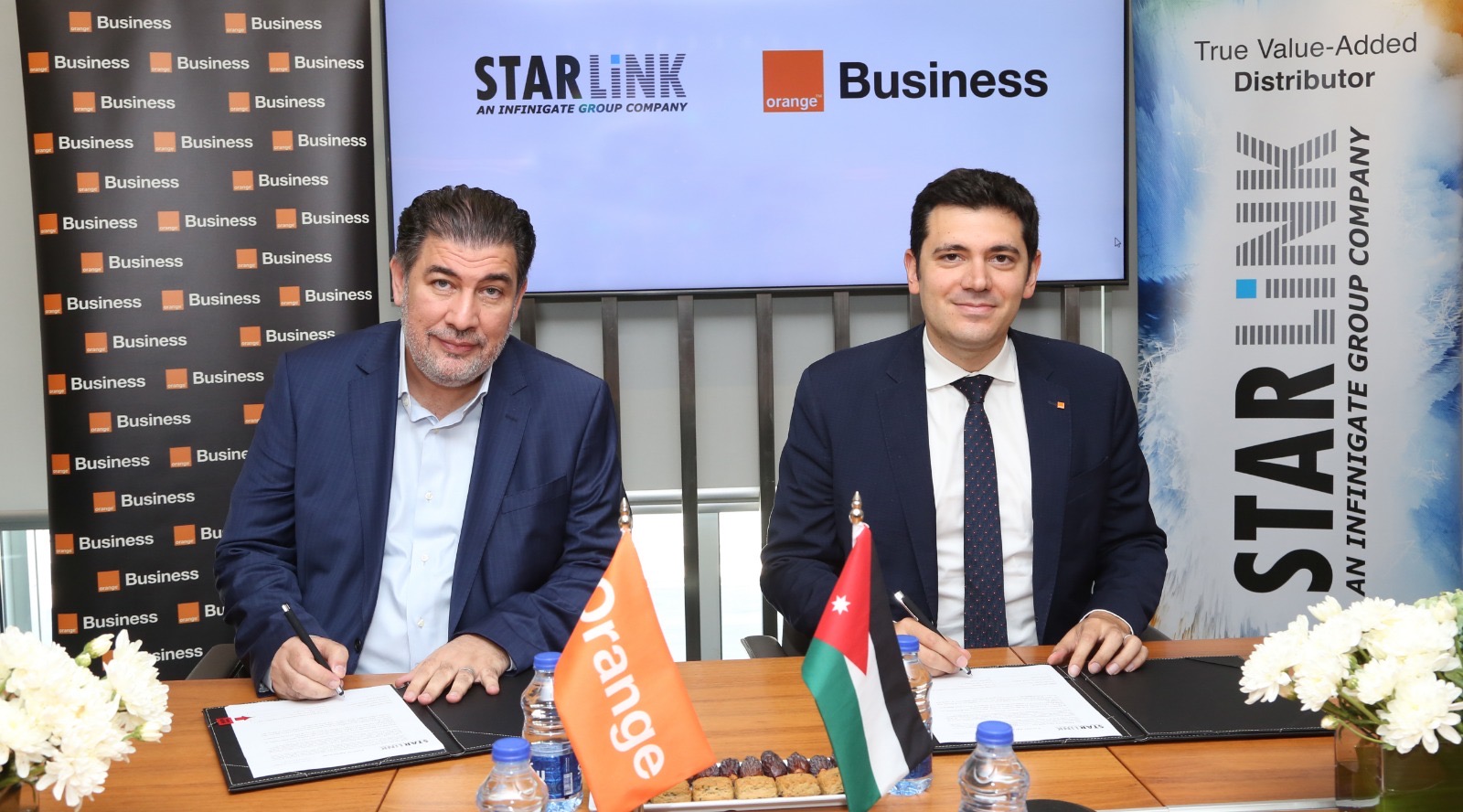 اتفاقية شراكة استراتيجية بين أورنج الأردن وStarLink الرائدة في التحول الرقمي لتقديم أحدث الحلول التقنية للشركات اتفاقية شراكة استراتيجية بين أورنج الأردن وStarLink الرائدة في التحول الرقمي لتقديم أحدث الحلول التقنية للشركات