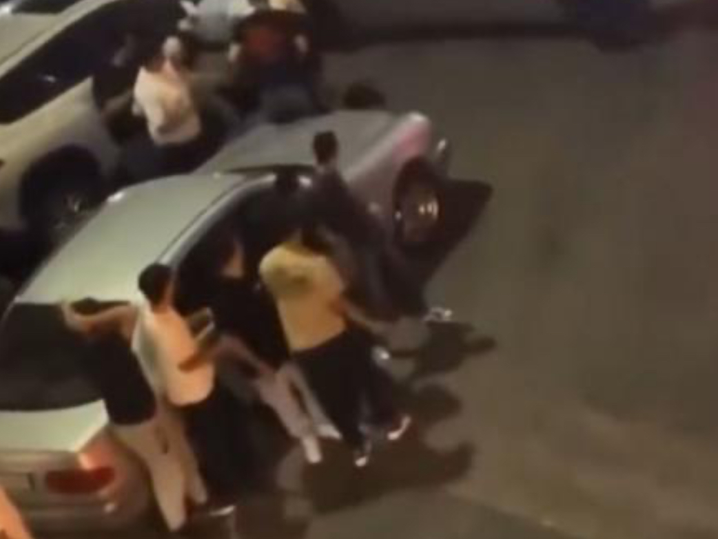 ضبط عدد من أطراف مشاجرة عمّان .. وإصابة 3 اشخاص ضبط عدد من أطراف مشاجرة عمّان .. وإصابة 3 اشخاص
