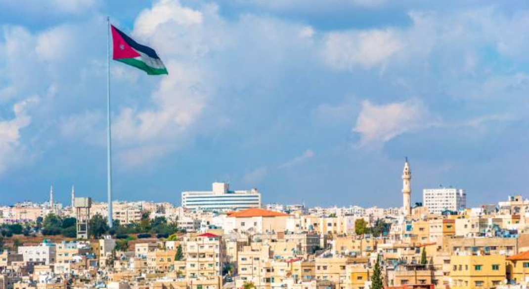 طقس صيفي اعتيادي حتى الأحد وكتلة حارة الثلاثاء طقس صيفي اعتيادي حتى الأحد وكتلة حارة الثلاثاء