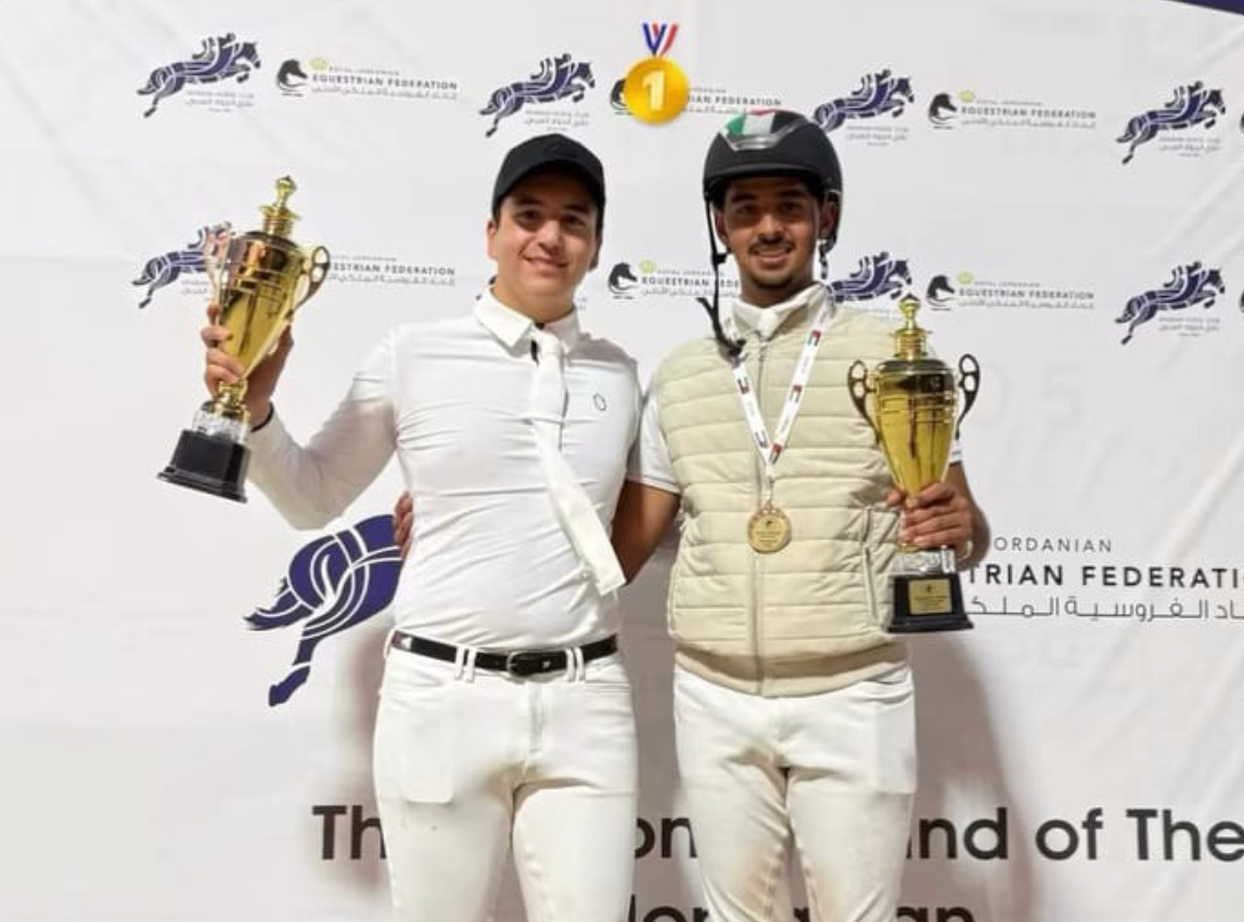 الحوراني يتوج بلقب الكبار في بطولة الأردن للقفز عن الحواجز الحوراني يتوج بلقب الكبار في بطولة الأردن للقفز عن الحواجز