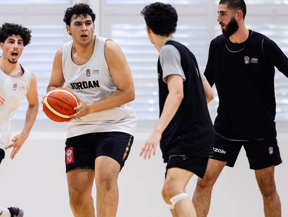 المنتخب الوطني لكرة السلة تحت الـ19 يلتقي نظيره السويسري مساء اليوم المنتخب الوطني لكرة السلة تحت الـ19 يلتقي نظيره السويسري مساء اليوم