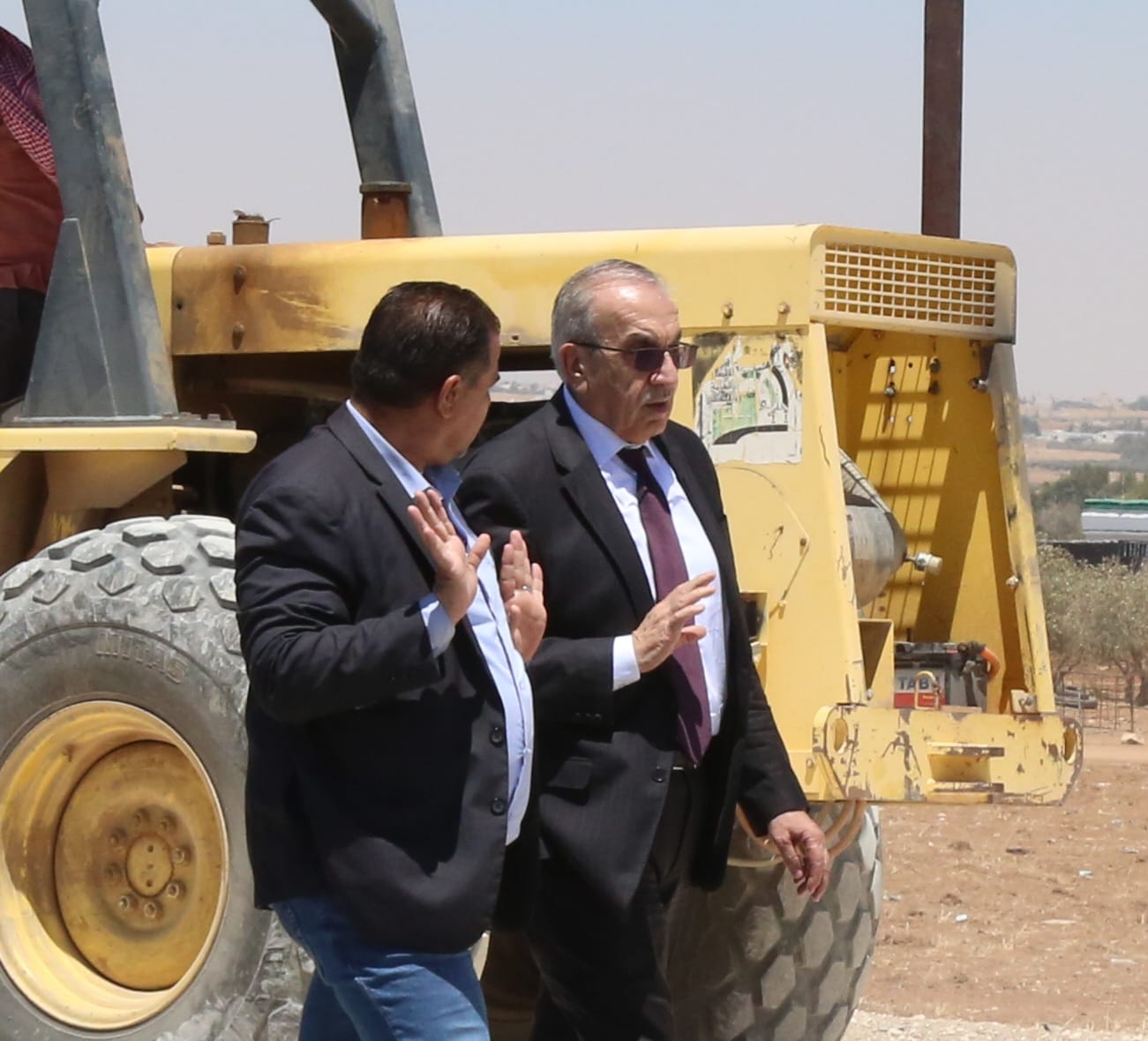 وزير الأشغال يتفقد مشاريع حيوية في مادبا ويوجه بتسريع وتيرة العمل وزير الأشغال يتفقد مشاريع حيوية في مادبا ويوجه بتسريع وتيرة العمل