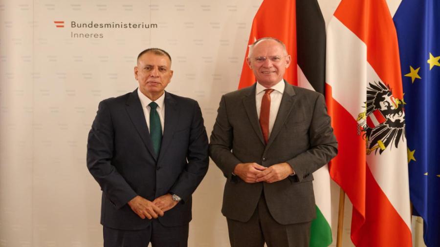 وزير الداخلية من فيينا: الأردن يدعم العودة الطوعية للاجئين السوريين وزير الداخلية من فيينا: الأردن يدعم العودة الطوعية للاجئين السوريين