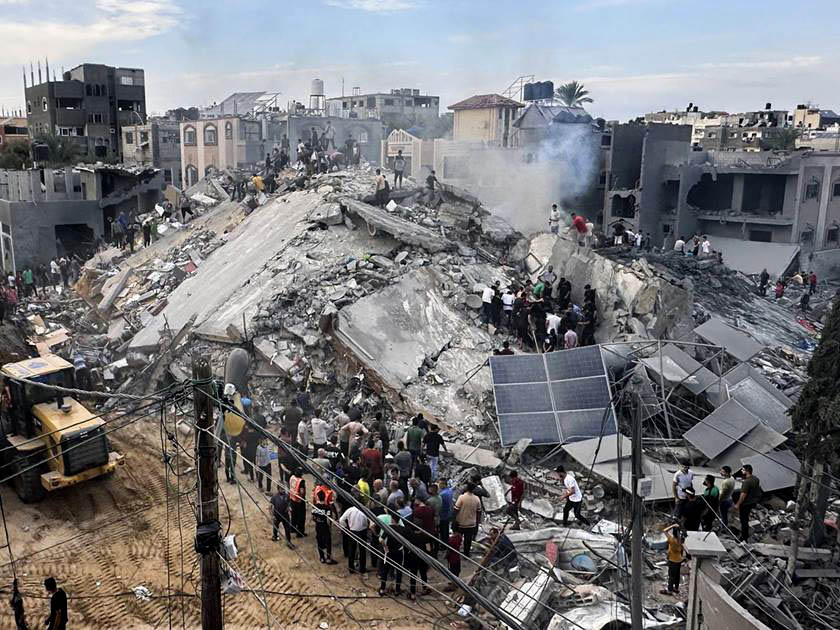 ستة شهداء جراء قصف الاحتلال في غزة ستة شهداء جراء قصف الاحتلال في غزة