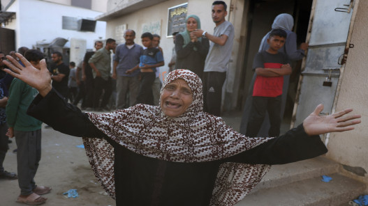 25 شهيدا في غزة منذ فجر السبت.. 13 منهم من منتظري المساعدات 25 شهيدا في غزة منذ فجر السبت.. 13 منهم من منتظري المساعدات