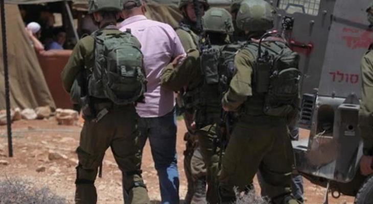 الاحتلال يعتقل 15 فلسطينيًا في الضفة ويهدم بناية سكنية في كفر قاسم الاحتلال يعتقل 15 فلسطينيًا في الضفة ويهدم بناية سكنية في كفر قاسم