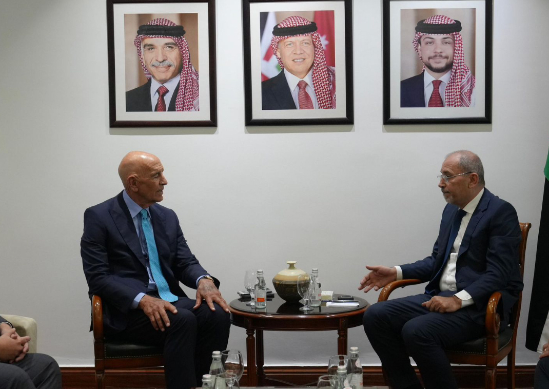 وزير الخارجية يلتقي المبعوث الأميركي الخاص إلى سوريا وزير الخارجية يلتقي المبعوث الأميركي الخاص إلى سوريا
