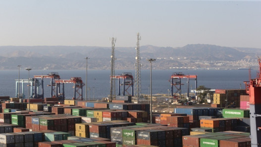 الرسوم الجمركية الأميركية الجديدة على واردات الأردن تدخل حيز التنفيذ الرسوم الجمركية الأميركية الجديدة على واردات الأردن تدخل حيز التنفيذ