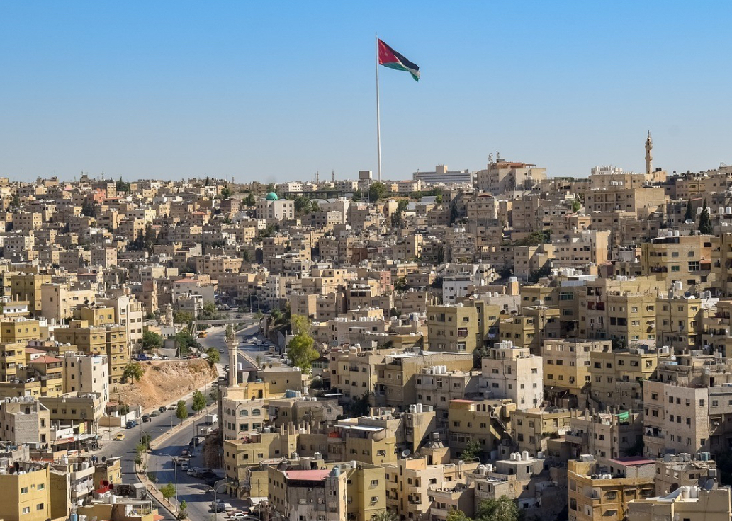 طقس حار نسبيًا اليوم وصيفي عادي حتى الأربعاء طقس حار نسبيًا اليوم وصيفي عادي حتى الأربعاء