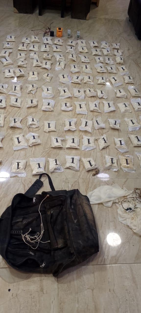 المنطقة العسكرية الشرقية تحبط محاولة تهريب كمية من المخدرات محملة بواسطة بالونات موجهة