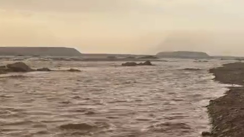 الأمن العام يحذّر من السيول في جنوب المملكة الأمن العام يحذّر من السيول في جنوب المملكة