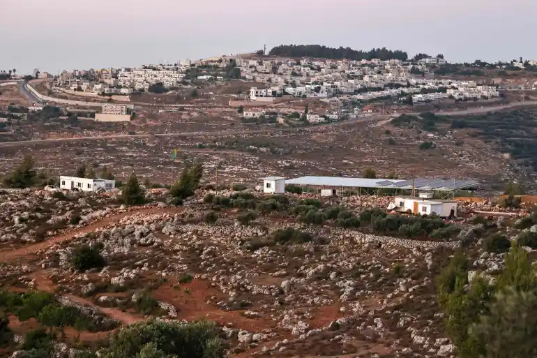 بريطانيا تستدعي سفيرة إسرائيل احتجاجاً على خطط الاستيطان بريطانيا تستدعي سفيرة إسرائيل احتجاجاً على خطط الاستيطان