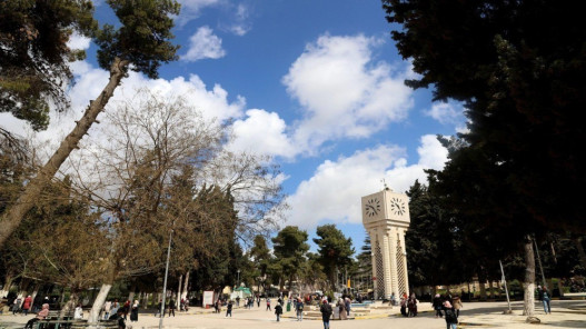 قبول 38131 طالبا وطالبة في الجامعات الرسمية للعام الجامعي 2025-2026 قبول 38131 طالبا وطالبة في الجامعات الرسمية للعام الجامعي 2025-2026