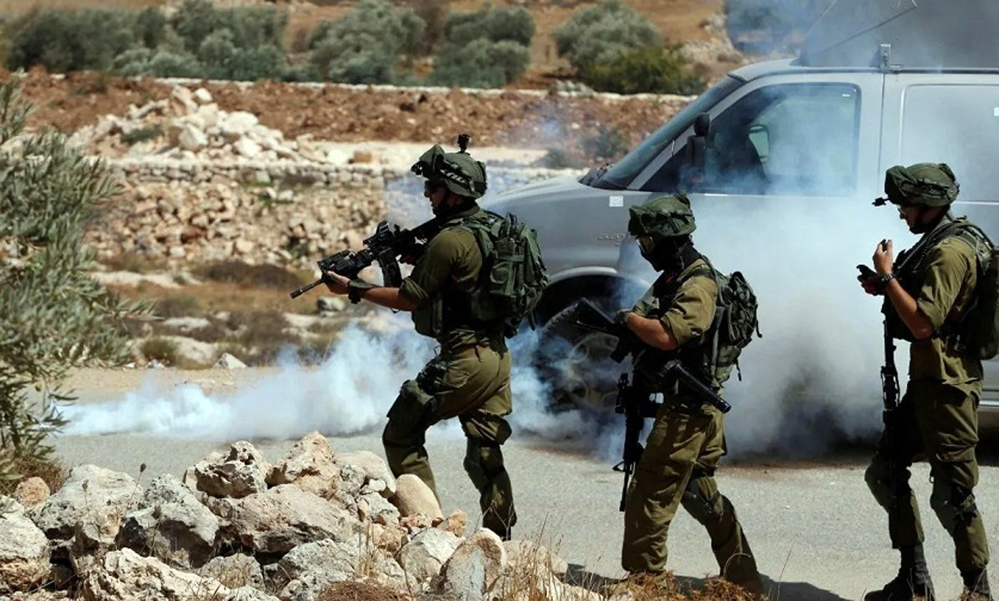 إصابة فلسطينيين خلال اقتحام قوات الاحتلال مدينة نابلس إصابة فلسطينيين خلال اقتحام قوات الاحتلال مدينة نابلس
