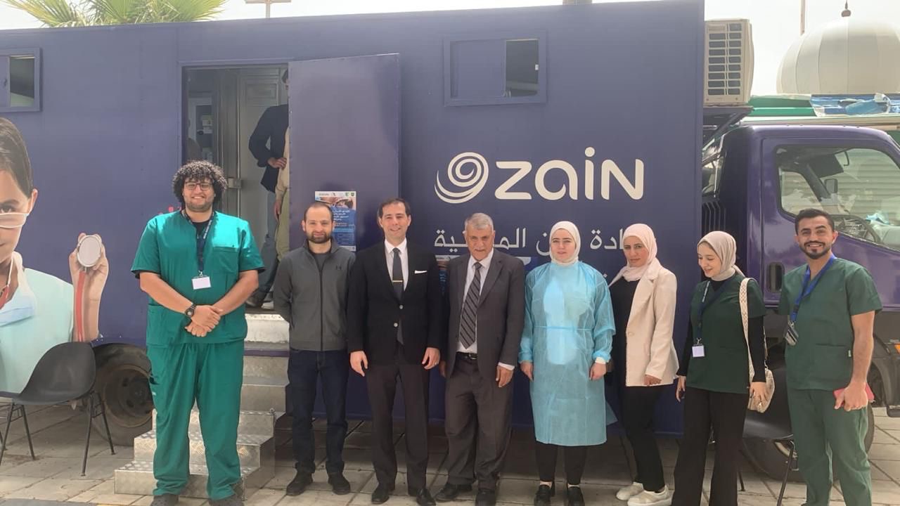 زين والجامعة الأردنية تجددان التعاون لتقديم الخدمات الصحية عبر عيادة زين المجانية المتنقلة زين والجامعة الأردنية تجددان التعاون لتقديم الخدمات الصحية عبر عيادة زين المجانية المتنقلة