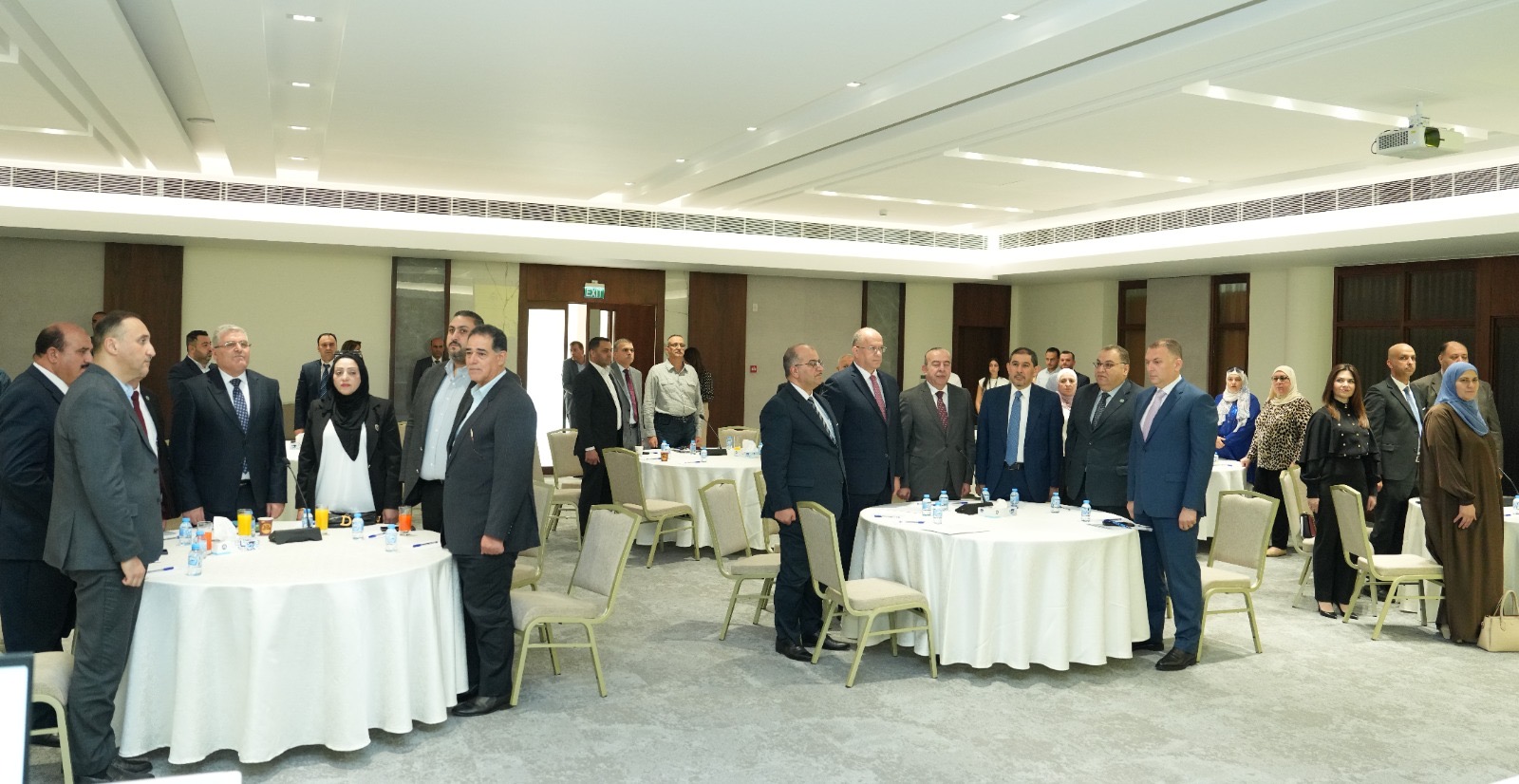 جمعية البنوك تعقد جلسة حوارية لمناقشة واقع سوق العمل في القطاع المصرفي وربطها بمخرجات التعليم العالي