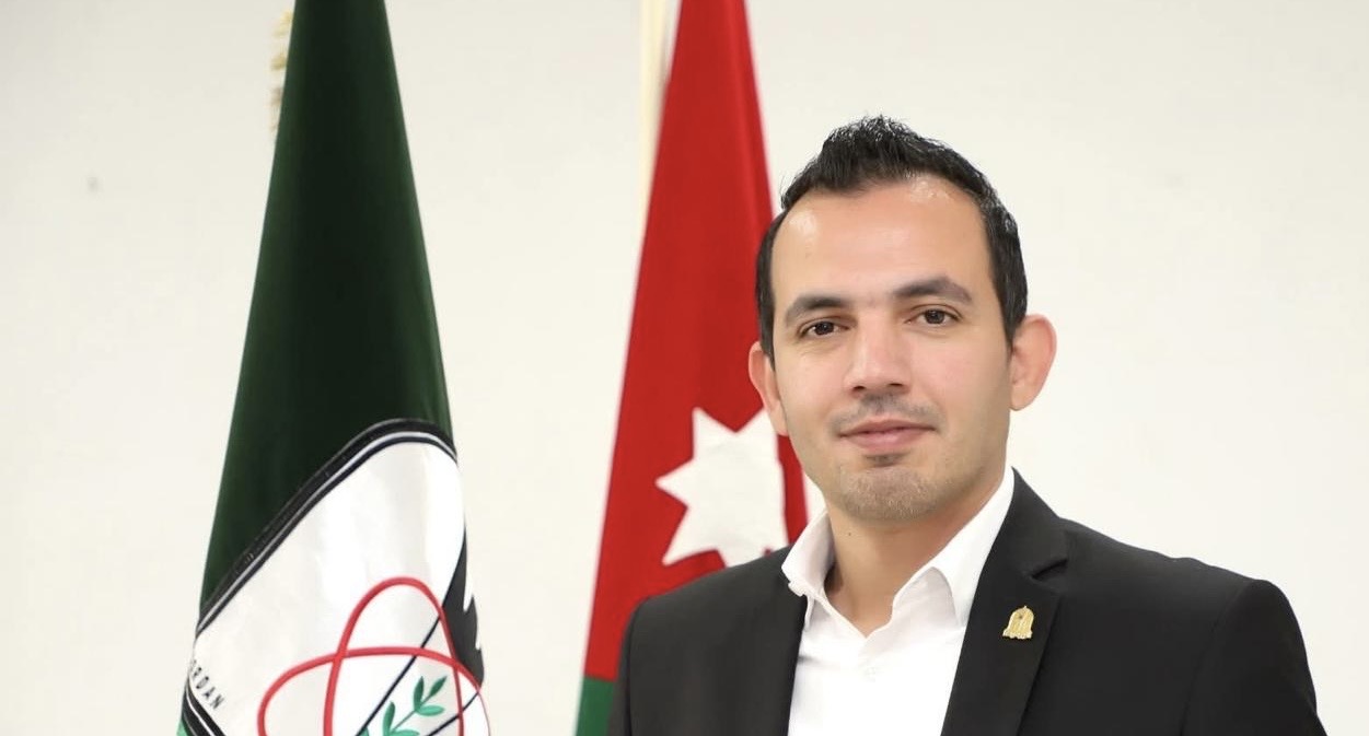 ترقية الدكتور محمد حابس البرماوي في اليرموك الى استاذ مشارك ترقية الدكتور محمد حابس البرماوي في اليرموك الى استاذ مشارك