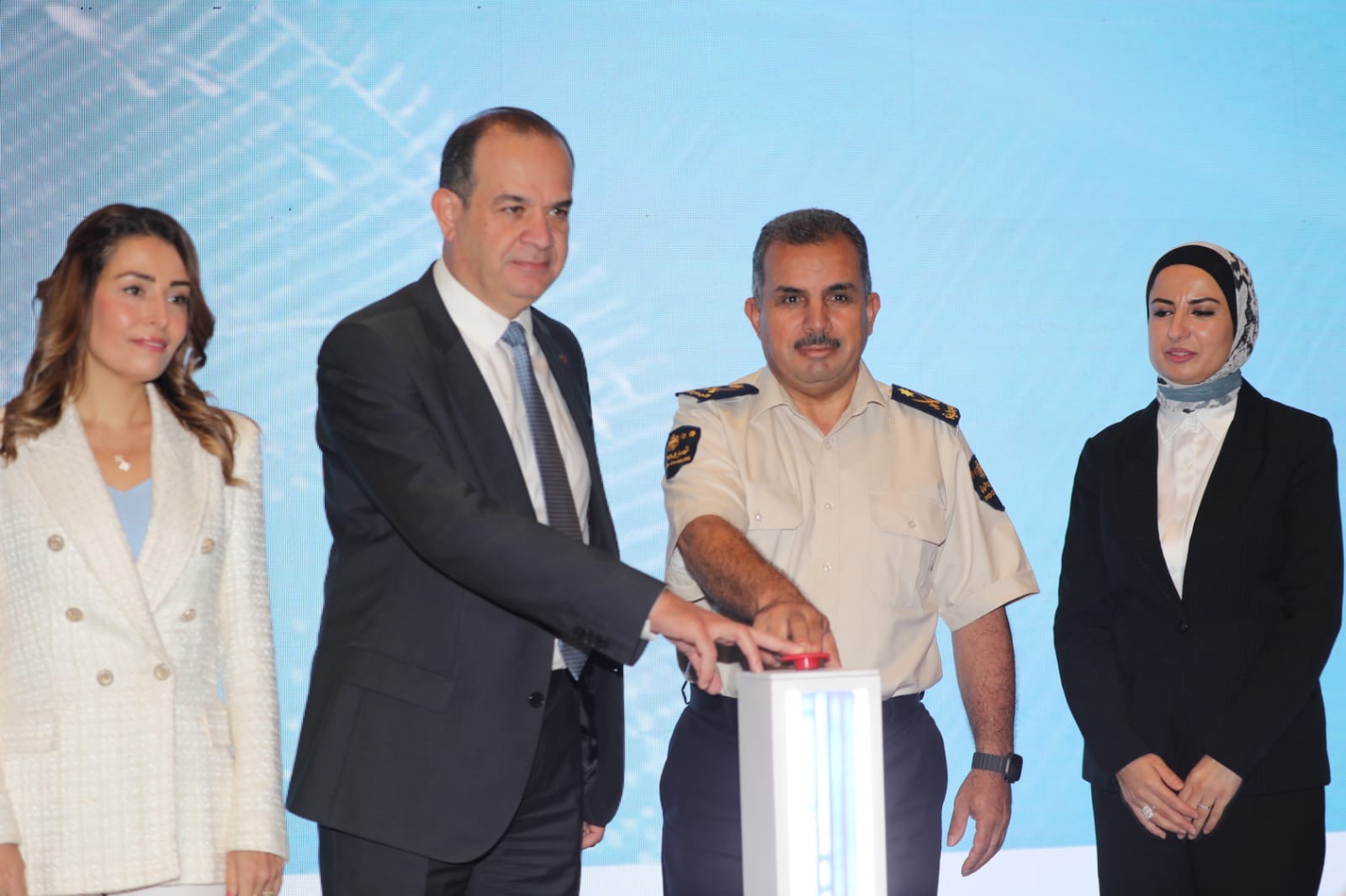 إطلاق بوابة التجارة والأداء اللوجستي إطلاق بوابة التجارة والأداء اللوجستي