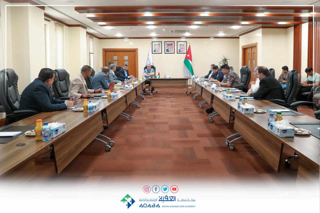 الرحاحلة يعقد اجتماعًا في العقبة لبحث خطط شركة توزيع الكهرباء لتحديث البنية التحتية وإنشاء محطة تحويل جديدة الرحاحلة يعقد اجتماعًا في العقبة لبحث خطط شركة توزيع الكهرباء لتحديث البنية التحتية وإنشاء محطة تحويل جديدة