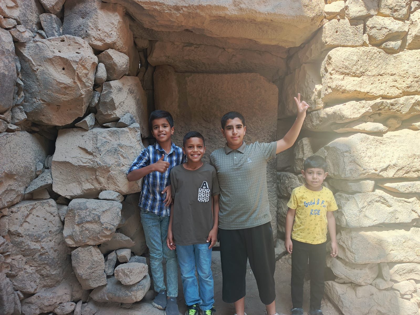 مركز شباب الدفيانة ينظم زيارة إلى محمية الشومري البرية وقلعة الأزرق مركز شباب الدفيانة ينظم زيارة إلى محمية الشومري البرية وقلعة الأزرق