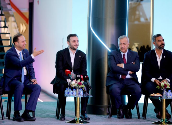 الأمير عمر بن فيصل يكشف عن الخطط المستقبلية لتطوير قطاع الرياضات الإلكترونية الأمير عمر بن فيصل يكشف عن الخطط المستقبلية لتطوير قطاع الرياضات الإلكترونية