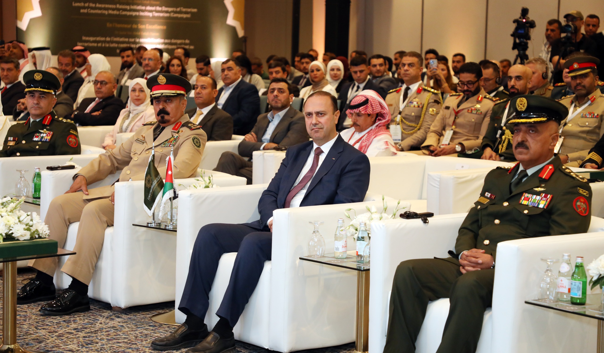 المومني: الحرب على الإرهاب لم تنته المومني: الحرب على الإرهاب لم تنته