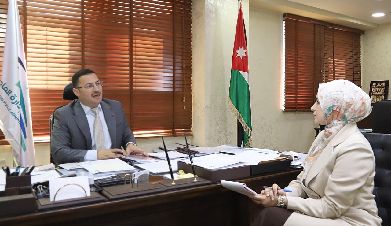 “الخدمة والإدارة العامة” تواصل تنفيذ رؤية تحديث القطاع العام “الخدمة والإدارة العامة” تواصل تنفيذ رؤية تحديث القطاع العام