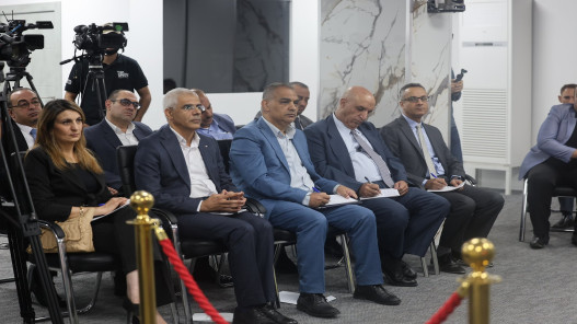 الحكومة تدرس نظامًا جديدًا للناطقين الإعلاميين وغرفة متابعة في وزارة الاتصال الحكومي الحكومة تدرس نظامًا جديدًا للناطقين الإعلاميين وغرفة متابعة في وزارة الاتصال الحكومي