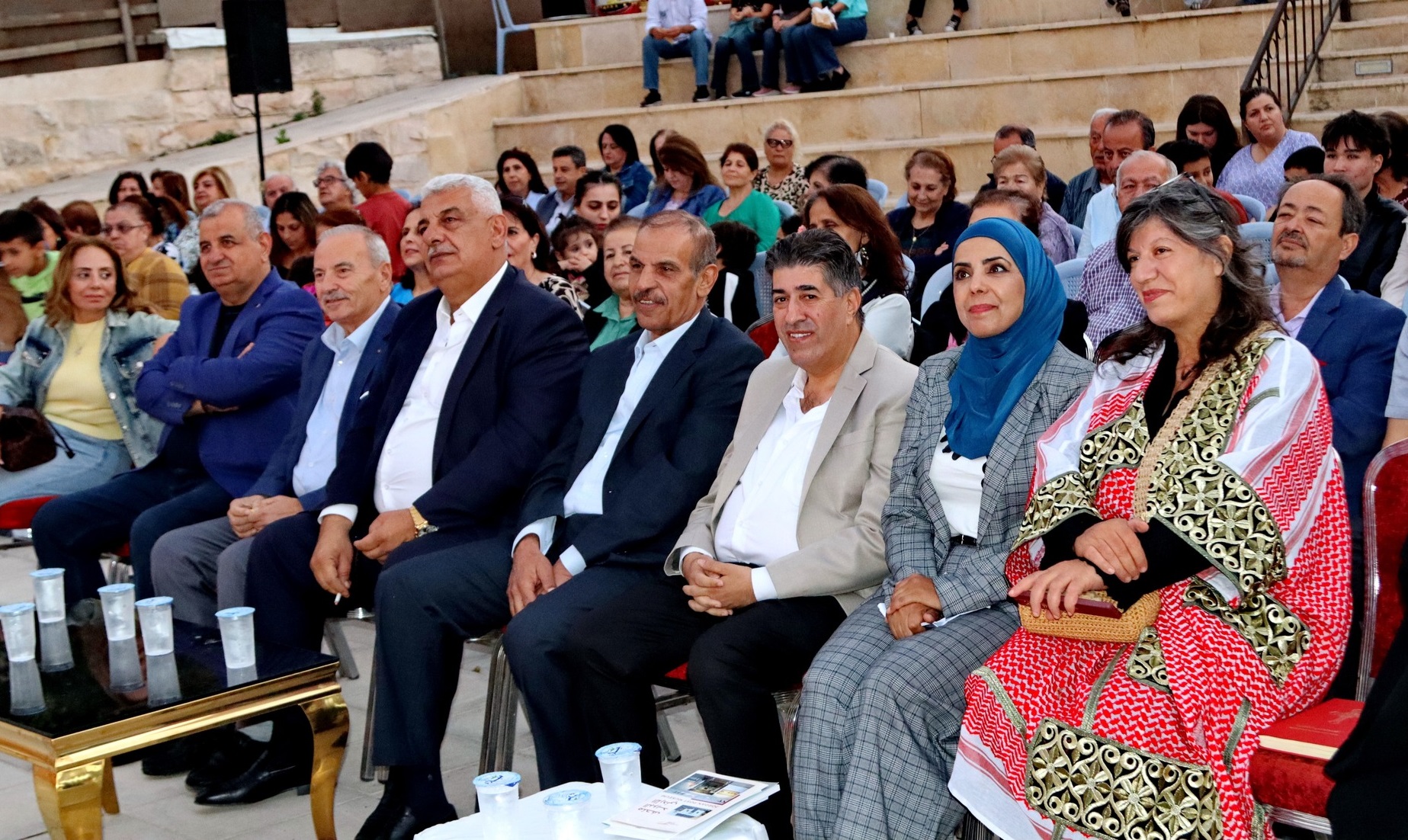 انطلاق فعاليات مهرجان العنب الأول في الفحيص انطلاق فعاليات مهرجان العنب الأول في الفحيص