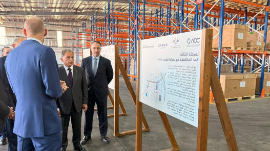 حسان يؤكد دعم الحكومة لخطط تطوير وتوسعة قرية العقبة اللوجستية حسان يؤكد دعم الحكومة لخطط تطوير وتوسعة قرية العقبة اللوجستية