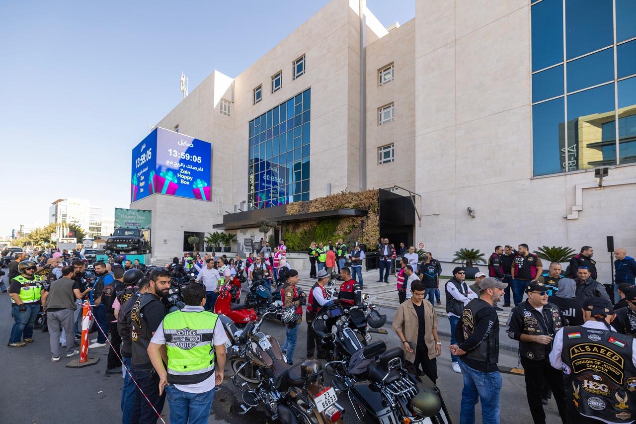 زين تستضيف انطلاقة مسيرة “سيدات هارلي” لدعم مصابات السرطان من غزة زين تستضيف انطلاقة مسيرة “سيدات هارلي” لدعم مصابات السرطان من غزة