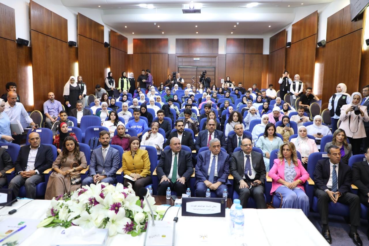 العودات: مسارات التحديث الثلاثة ليست طارئة على نهج الدولة العودات: مسارات التحديث الثلاثة ليست طارئة على نهج الدولة