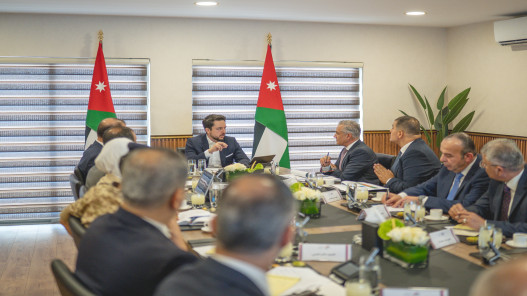 ولي العهد يؤكد ضرورة تطوير الموارد البشرية العاملة في مجال الأمن السيبراني ولي العهد يؤكد ضرورة تطوير الموارد البشرية العاملة في مجال الأمن السيبراني