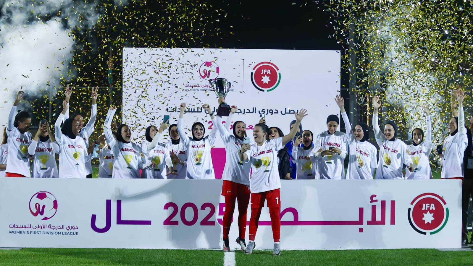 النصر يتوج بلقب دوري الدرجة الأولى للسيدات لكرة القدم النصر يتوج بلقب دوري الدرجة الأولى للسيدات لكرة القدم