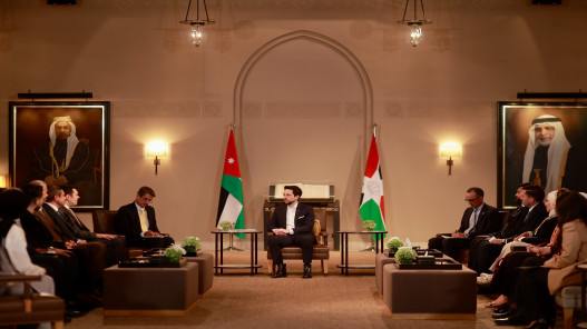ولي العهد يلتقي بالفائزين بجائزة الحسين بن عبدالله الثاني للعمل التطوعي ولي العهد يلتقي بالفائزين بجائزة الحسين بن عبدالله الثاني للعمل التطوعي