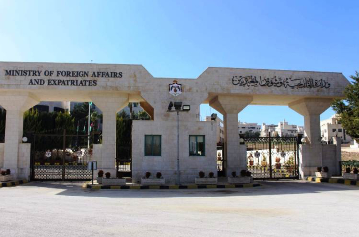 الخارجية: وصول المواطنين الأردنيين اللذين كانا على متن سفينة الضمير الخارجية: وصول المواطنين الأردنيين اللذين كانا على متن سفينة الضمير