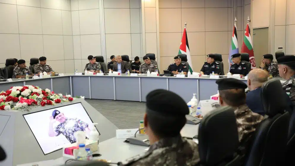 المعايطة يزور قيادة قوات الدرك ويؤكد جاهزيتها العالية وحرفية منتسبيها المعايطة يزور قيادة قوات الدرك ويؤكد جاهزيتها العالية وحرفية منتسبيها