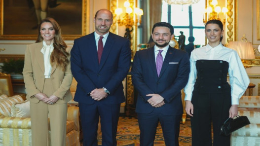 ولي العهد يلتقي الأمير ويليام في قصر ويندسور ولي العهد يلتقي الأمير ويليام في قصر ويندسور